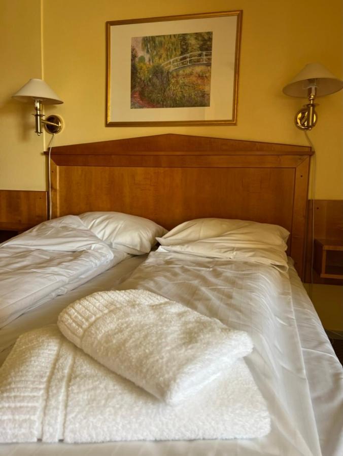 Ovre Sem Gard Hotel Asker Kültér fotó